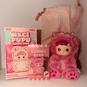 Pop Mart Hacipupu Gummy Bear - Cherry.